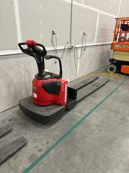 Electric Pallet Jacks 2014  Raymond 841-FRE60L (1)