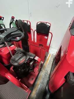 Die Handlers 2014  Raymond 861-TOW (1)