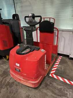 Die Handlers 2014  Raymond 861-TOW (1)