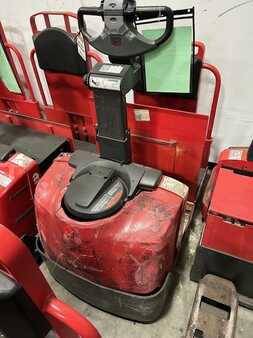 Die Handlers 2013  Raymond 861-TOW (1)