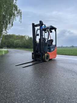 Elektro tříkolové VZV 2017  Toyota 7FBEST13 (1)