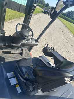 Sähkö - 4 pyör 2014  Toyota traigo 8FBMT35 (11)