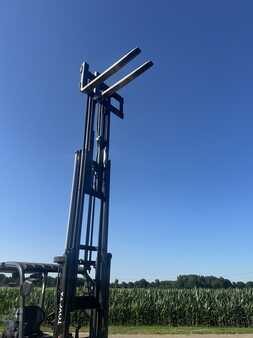 Sähkö - 4 pyör 2014  Toyota traigo 8FBMT35 (8)