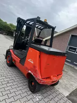 Elektro čtyřkolový VZV  Linde e40p (12)