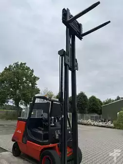 Elektro čtyřkolový VZV  Linde e40p (16)