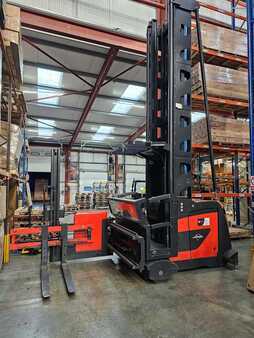 Reach-Stacker 2013  Linde Type K (1)