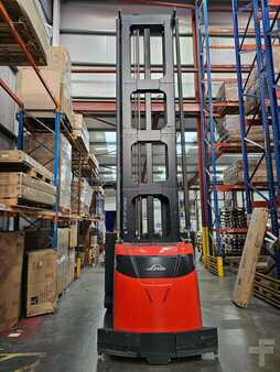 Reach-Stacker 2013  Linde Type K (15)