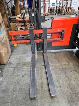 Reach-Stacker 2013  Linde Type K (16)