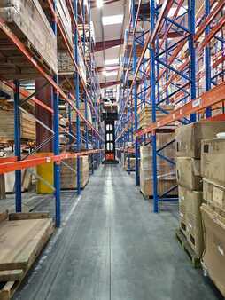 Reach-Stacker 2013  Linde Type K (20)