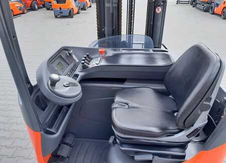 Reach Trucks 2018  Linde R20-01 (6)