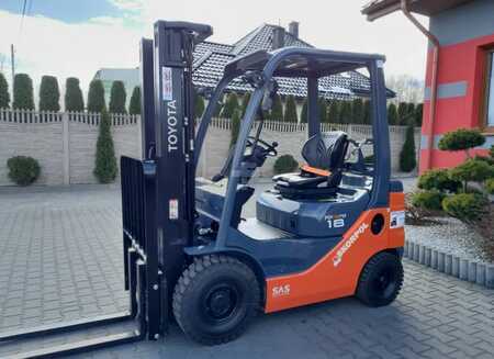 LPG Forklifts 2024  Toyota 02-8FGF18 (1)