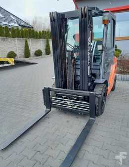 Diesel Forklifts 2014  Toyota 02-8FDF25 (5)