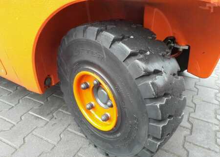 LPG Forklifts 2019  Linde H30T-02 (10)