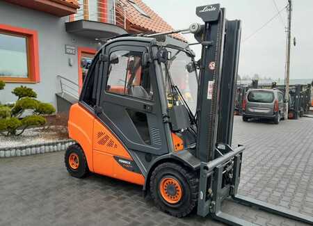LPG Forklifts 2019  Linde H30T-02 (2)