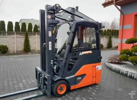 Electric - 3 wheels 2019  Linde E16-02 (1)