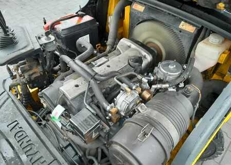 Carretilla elevadora GLP 2008  Hyundai 18L-7 (12)