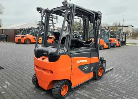 Elektro 4 Rad 2017  Linde E30H-01/600 (2)