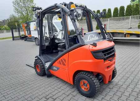Treibgasstapler 2016  Linde H25T-02 (4)