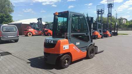 Dieselstapler 2014  Toyota 02-8FDF25 (3)