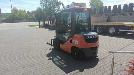 Dieselstapler 2014  Toyota 02-8FDF25 (4)