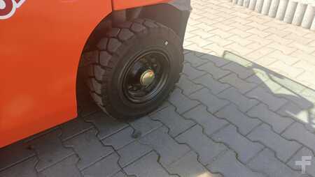 Dieselstapler 2014  Toyota 02-8FDF25 (10)
