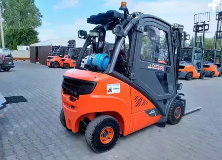 Wózki gazowe 2017  Linde H25T-02 (3)