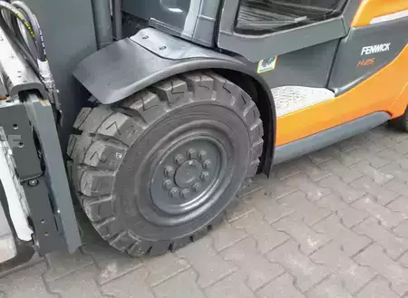 Wózki widłowe diesel 2020  Linde H25D-01/600 (7)