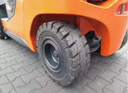 Wózki widłowe diesel 2020  Linde H25D-01/600 (8)