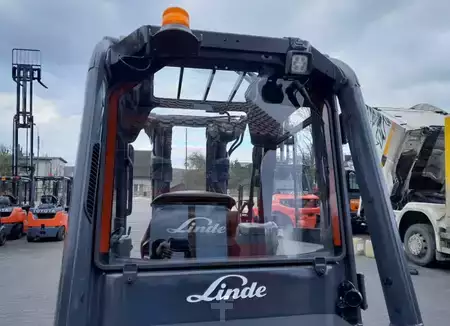 Wózki widłowe diesel 2020  Linde H25D-01/600 (9)