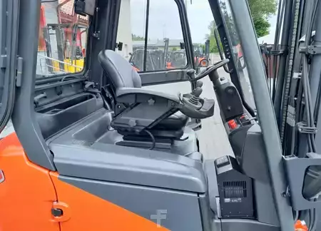 Elektryczne 4-kołowe 2023  Linde EG20PH-02 (11)