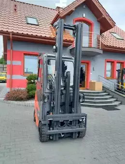 Elektryczne 4-kołowe 2023  Linde EG20PH-02 (5)