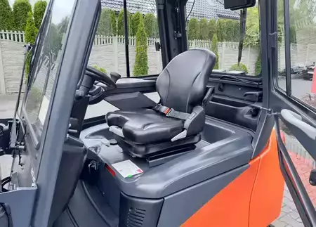 Elektryczne 4-kołowe 2023  Linde EG20PH-02 (6)