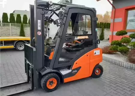 Wózki gazowe 2020  Linde H16T-01 (1)