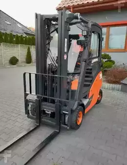 Wózki gazowe 2020  Linde H16T-01 (2)