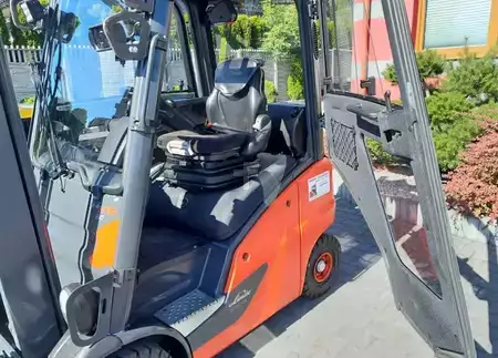 Wózki gazowe 2021  Linde H16T-01 (12)