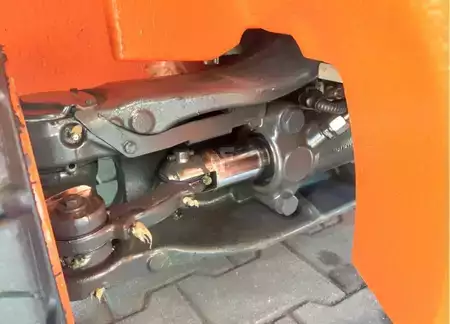 Wózki gazowe 2021  Linde H16T-01 (15)