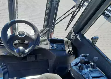 Wózki gazowe 2021  Linde H16T-01 (9)