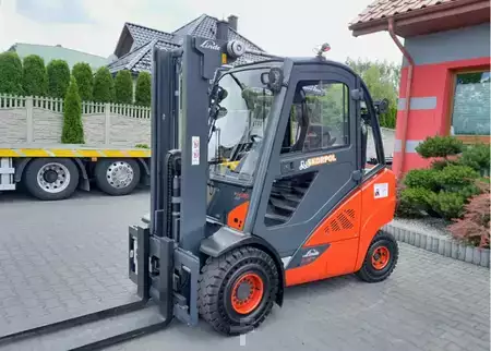 Wózki gazowe 2018  Linde H30T-02 (1)