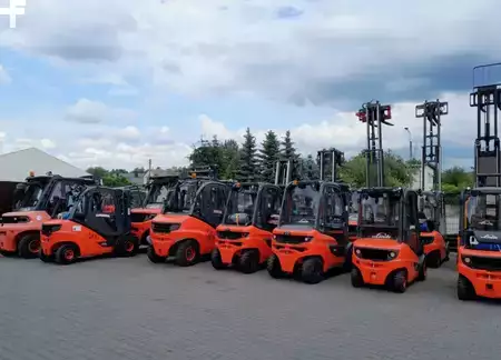 Wózki gazowe 2018  Linde H30T-02 (18)