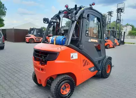 Wózki gazowe 2018  Linde H30T-02 (3)