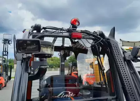 Wózki gazowe 2018  Linde H30T-02 (9)