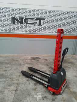 Ledstaplare gå 2025  NCT SEMI- SME0513 auto-loader on van 500 kg 0.8 m (1)