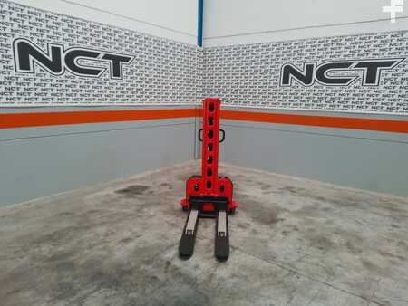 Ledstaplare gå 2025  NCT SEMI- SME0513 auto-loader on van 500 kg 0.8 m (5)