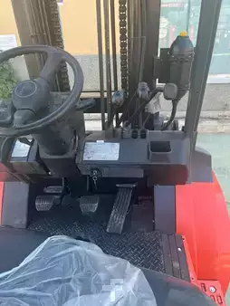 Dieselový VZV 2008  Toyota 42-7FD45 (12)