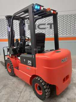 Chariots électriques à 4 roues 2025  EP Equipment EFL252 duplex 4m Lithium, dealer price! (3)