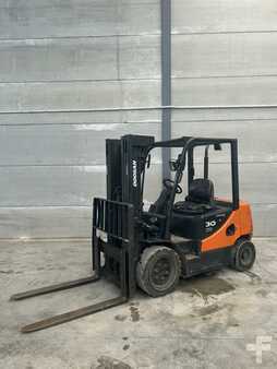 Wózki widłowe diesel 2015  Doosan D30S-5 triplex 4.73 mt (3)