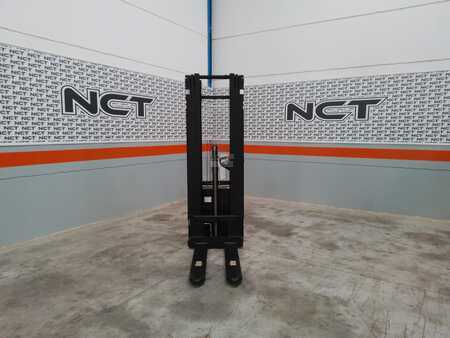 Gerbeurs 2025  EP Equipment WSA161 4 mt triplex Lithium (3 unit) (2)