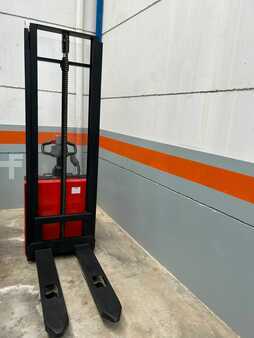 Stacker de condutor em pé 2025  NCT SPSL14 3.9 mt 1400 kg w/platform Dealer price! (2 unit aval.) (3)