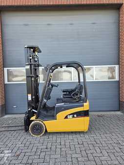 Electric - 3 wheels  CAT Lift Trucks EP16NT (1)