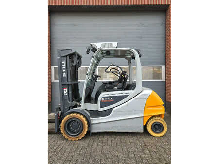 Elektromos 4 kerekű 2014  Still RX60-50 RX60-50/600 Triplex Freelift 4 functies (1)